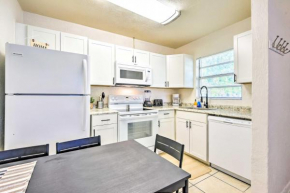 Sunny Sarasota Duplex about 1 Mi to Indian Beach!